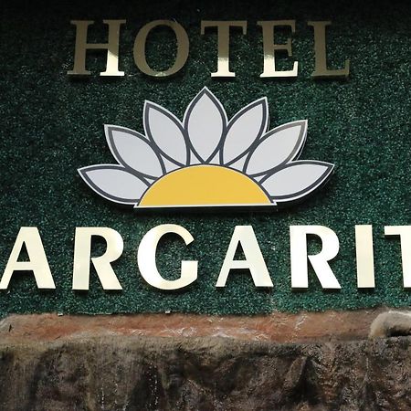 Hotel Margarita บากาลาร์ ภายนอก รูปภาพ