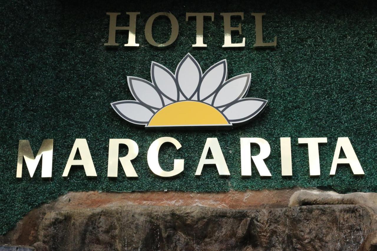 Hotel Margarita บากาลาร์ ภายนอก รูปภาพ